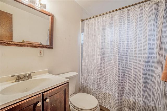 954 Ellen Dr, Baldwin Boro, PA 15227