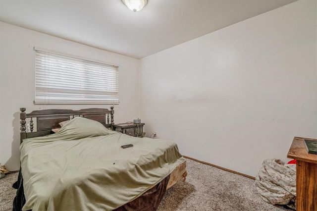 954 Ellen Dr, Baldwin Boro, PA 15227