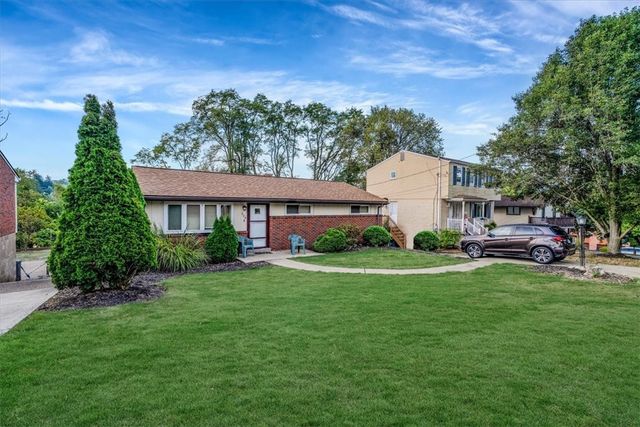 954 Ellen Dr, Baldwin Boro, PA 15227