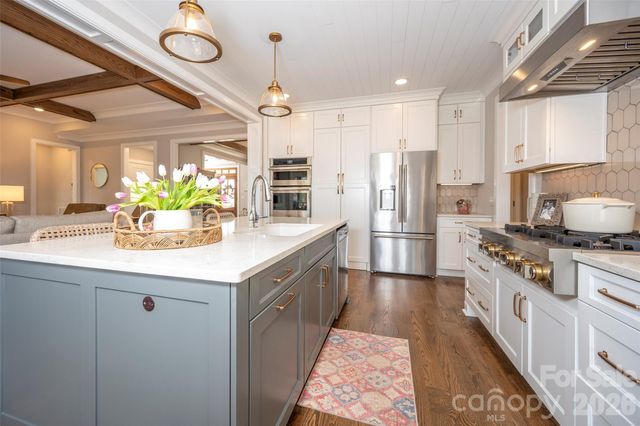 385 Lissara Lodge Drive, Lewisville, NC 27023