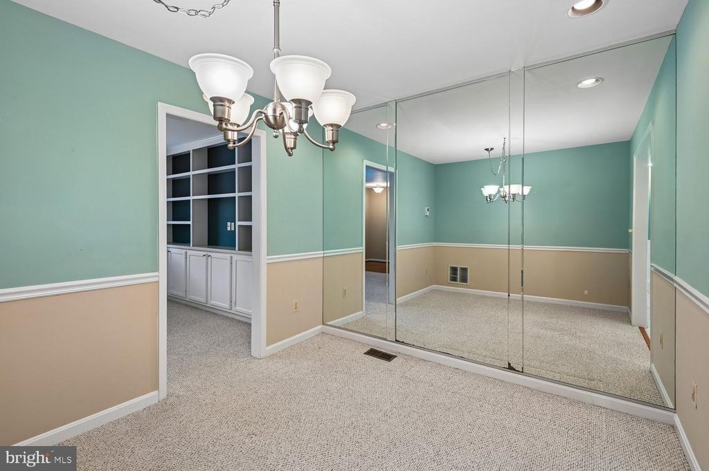 Image 18 of property listing at 434 PEACH CT, Annapolis, MD 21409