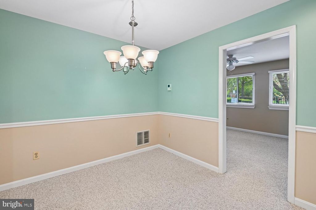Image 19 of property listing at 434 PEACH CT, Annapolis, MD 21409