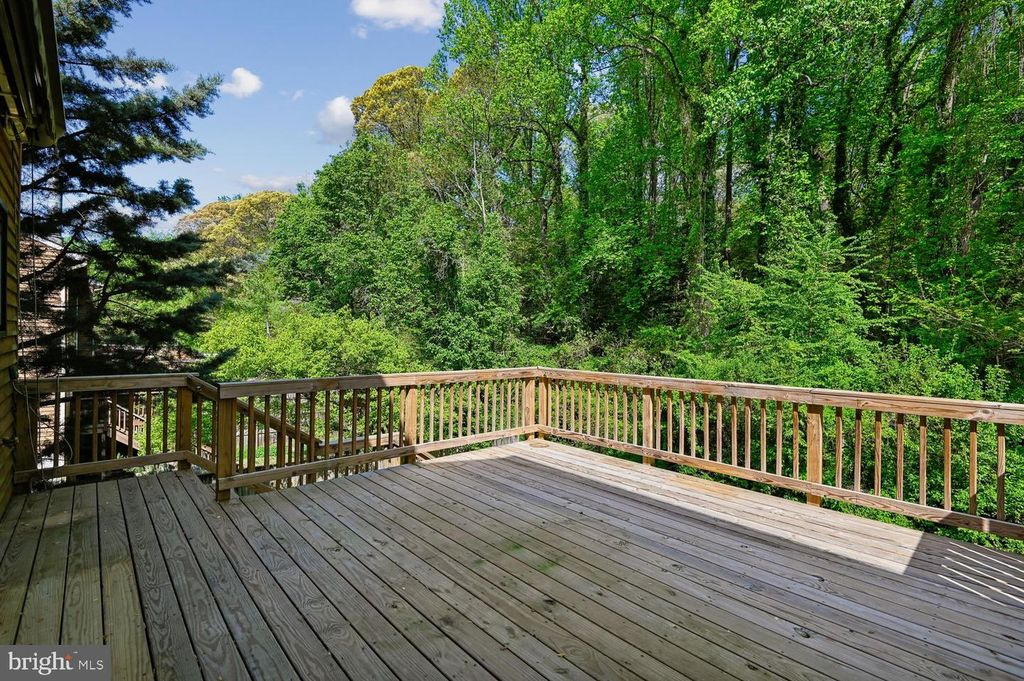 Image 2 of property listing at 434 PEACH CT, Annapolis, MD 21409