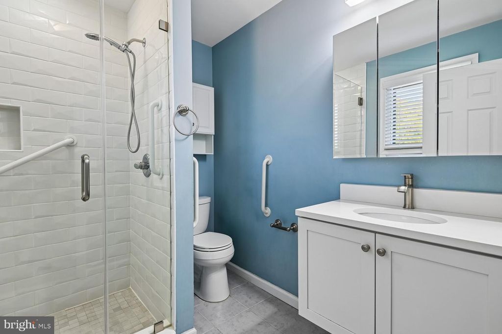 Image 28 of property listing at 434 PEACH CT, Annapolis, MD 21409