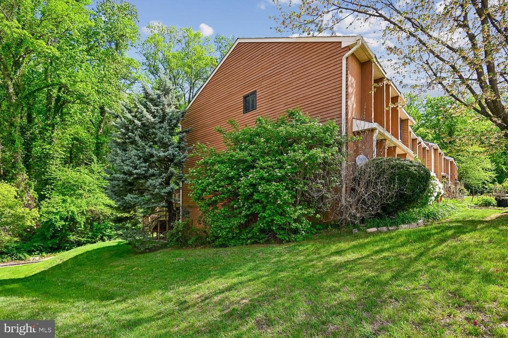 Image 52 of property listing at 434 PEACH CT, Annapolis, MD 21409