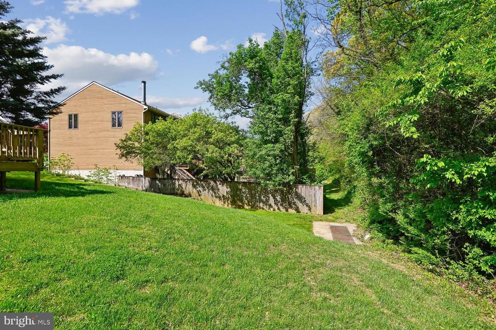 Image 53 of property listing at 434 PEACH CT, Annapolis, MD 21409