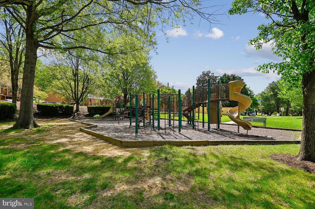 Image 61 of property listing at 434 PEACH CT, Annapolis, MD 21409