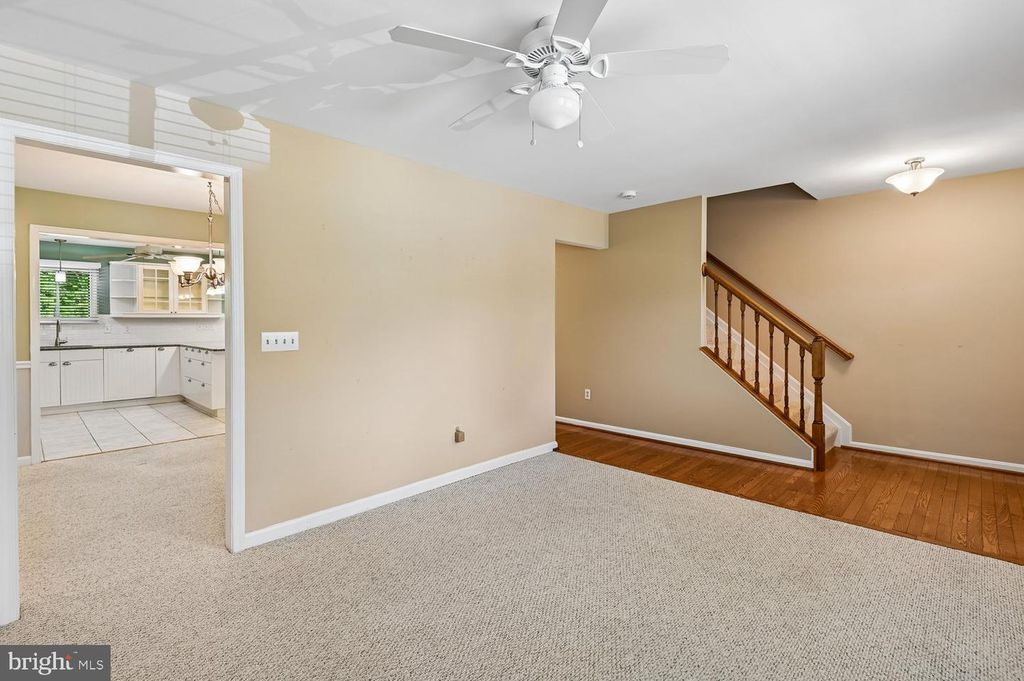Image 8 of property listing at 434 PEACH CT, Annapolis, MD 21409