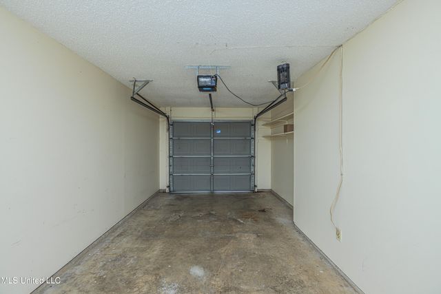 328 Indian Summer Lane, Clinton, MS 39056