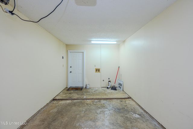 328 Indian Summer Lane, Clinton, MS 39056