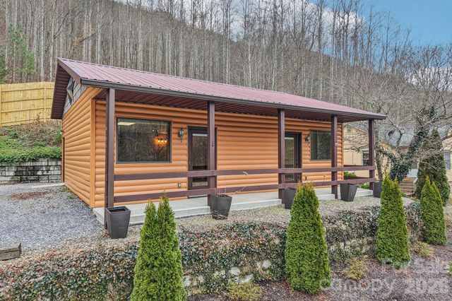 955 Soco Road, Maggie Valley, NC 28751