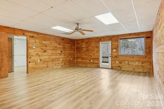 955 Soco Road, Maggie Valley, NC 28751