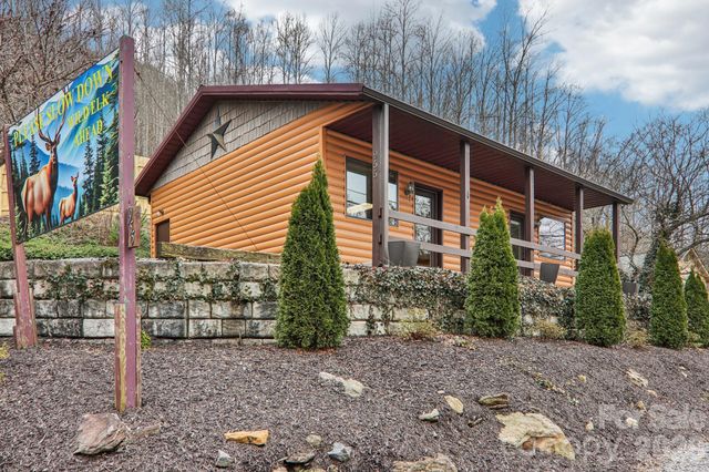 955 Soco Road, Maggie Valley, NC 28751