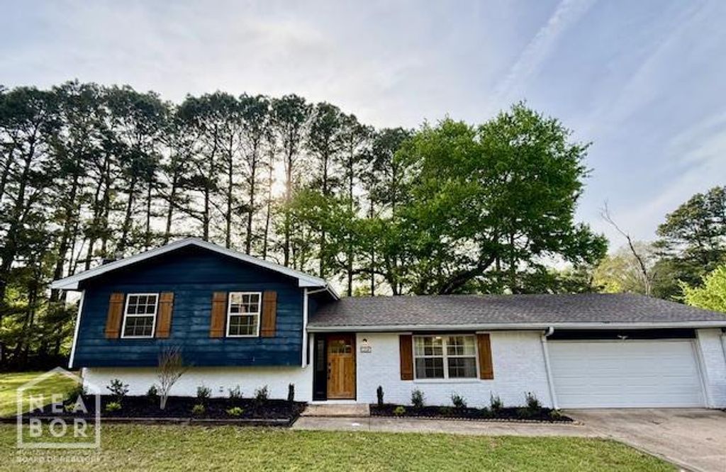 1207 Rainwood Drive, Jonesboro, AR 72401
