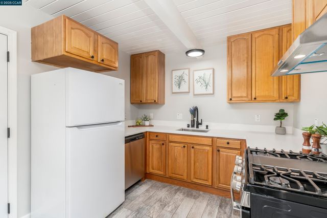 2843 Moyers Rd, Richmond, CA 94806