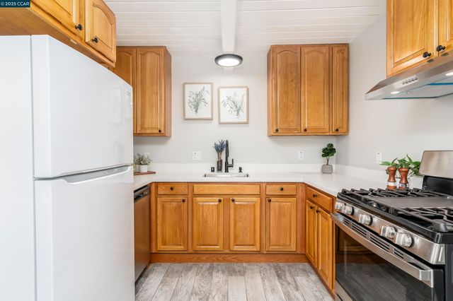 2843 Moyers Rd, Richmond, CA 94806