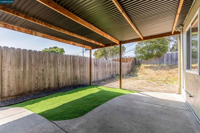 2843 Moyers Rd, Richmond, CA 94806