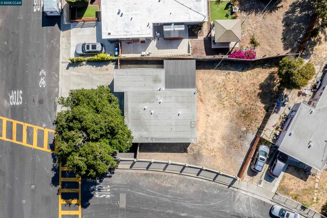2843 Moyers Rd, Richmond, CA 94806