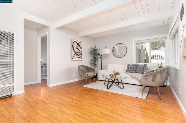 2843 Moyers Rd, Richmond, CA 94806