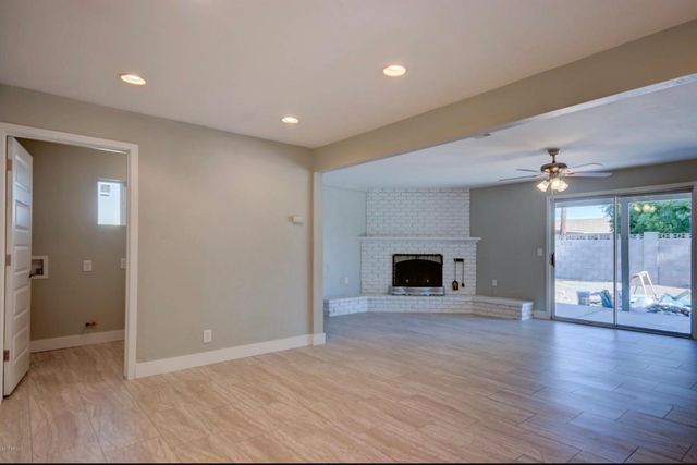 1424 W 6th Place, Mesa, AZ 85201