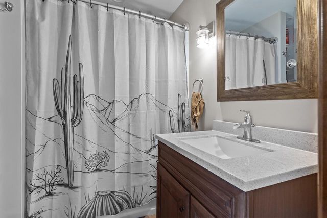 W5838 Mariner Hills COURT, Elkhorn, WI 53121
