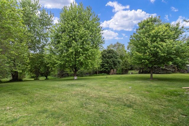 W5838 Mariner Hills COURT, Elkhorn, WI 53121