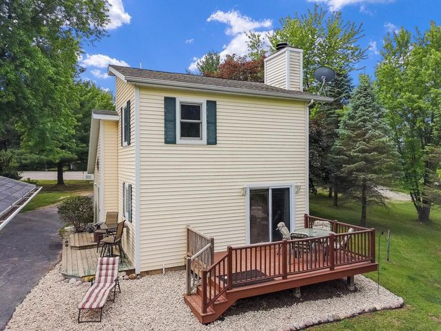 W5838 Mariner Hills COURT, Elkhorn, WI 53121