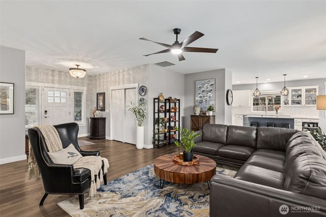 12323 193rd Avenue E, Bonney Lake, WA 98391