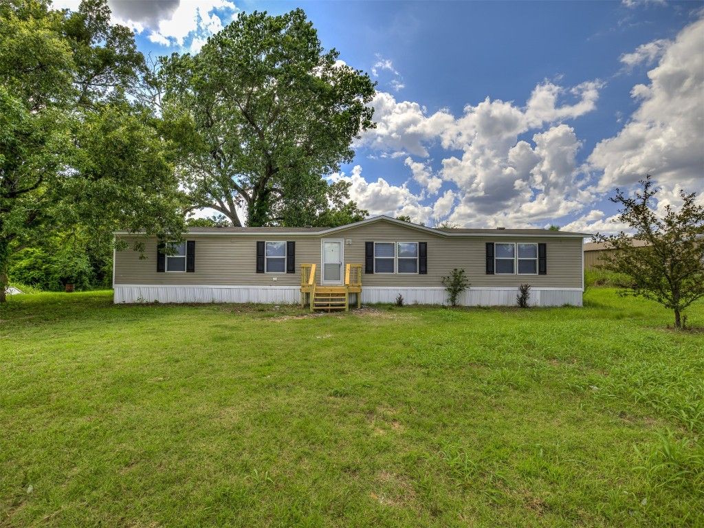 105591 S Meadowood Street, Mcloud, OK 74851