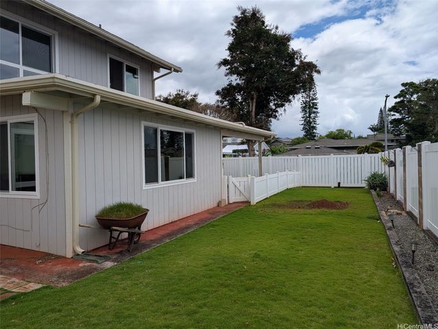 94-485 Holaniku Street, Mililani, HI 96789