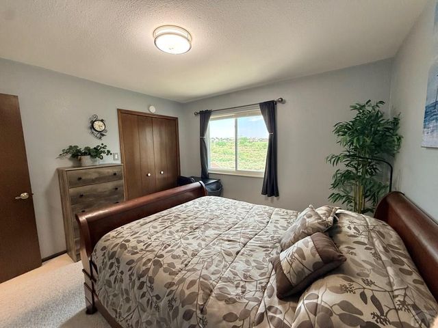 1142 Bluestem Blvd, Pueblo, CO 81001