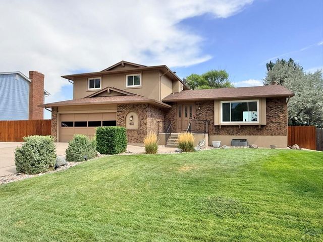1142 Bluestem Blvd, Pueblo, CO 81001