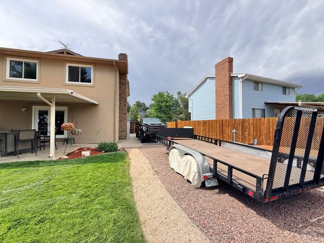 1142 Bluestem Blvd, Pueblo, CO 81001
