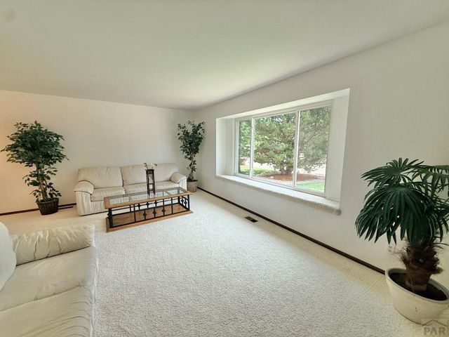 1142 Bluestem Blvd, Pueblo, CO 81001