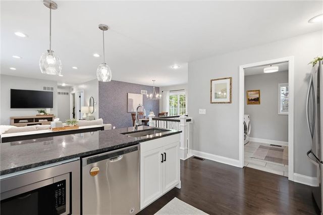 5536 Cedar Street, Roeland Park, KS 66205
