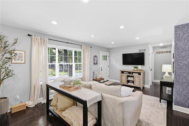 5536 Cedar Street, Roeland Park, KS 66205