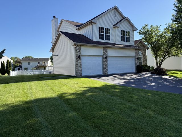 470 Prairie Knoll Drive, Poplar Grove, IL 61065