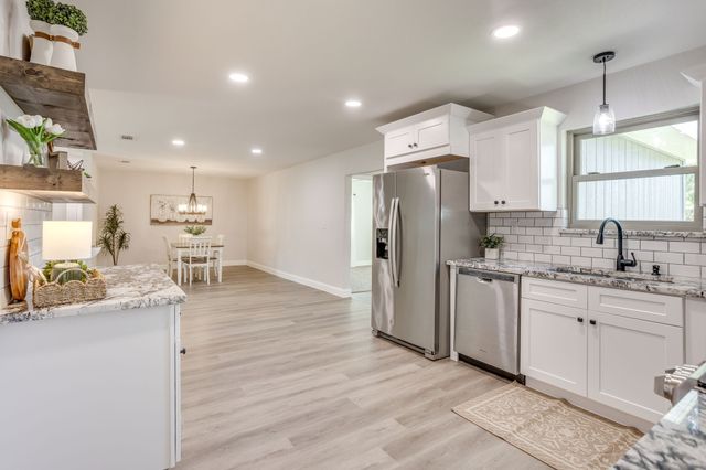 104 Thomas Street, Joshua, TX 76058