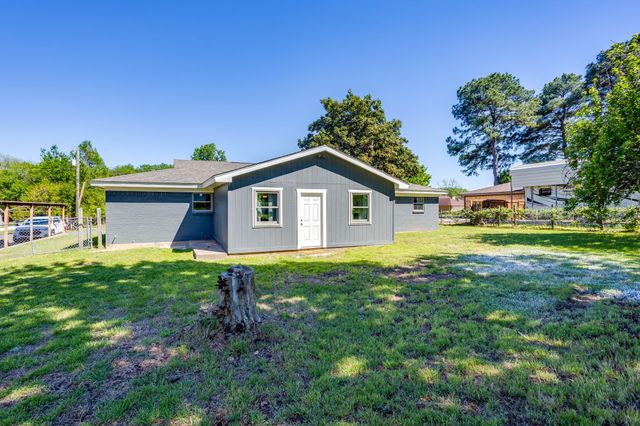 104 Thomas Street, Joshua, TX 76058