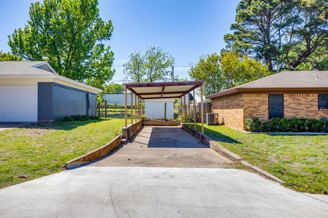 104 Thomas Street, Joshua, TX 76058