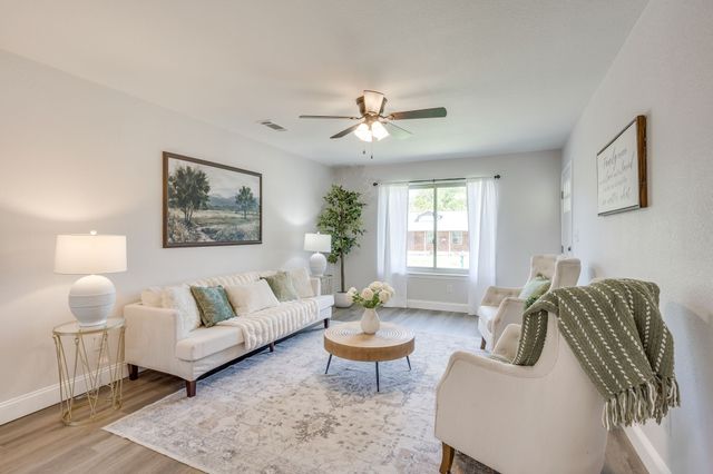 104 Thomas Street, Joshua, TX 76058