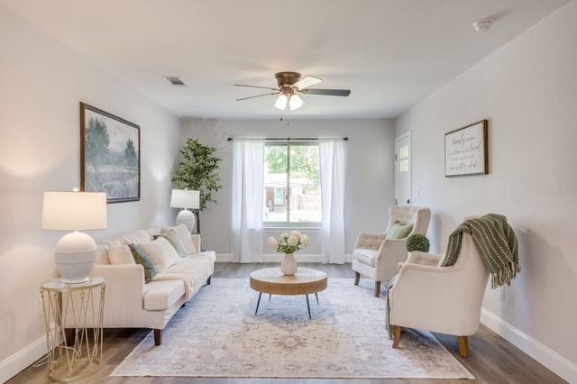 104 Thomas Street, Joshua, TX 76058