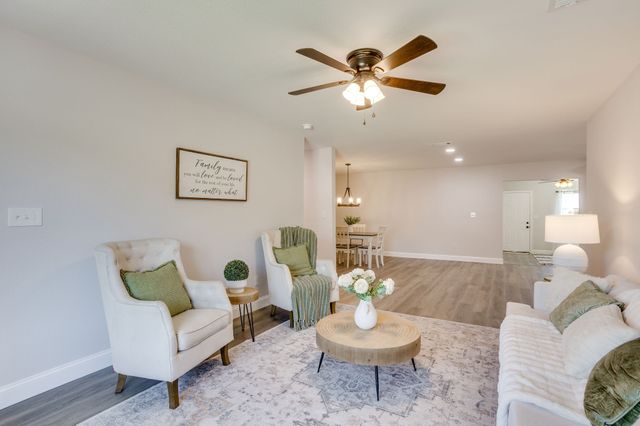 104 Thomas Street, Joshua, TX 76058