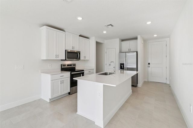 875 SUNSHOWER DRIVE, Lady Lake, FL 32159