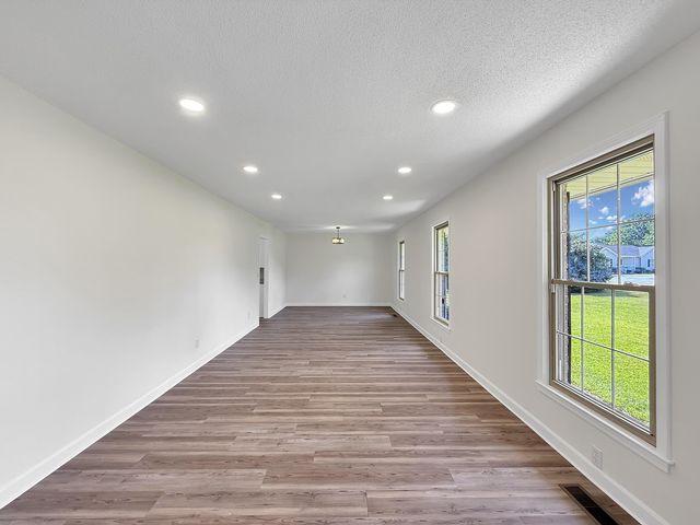 392 Fanfare Lane, Orangeburg, SC 29118