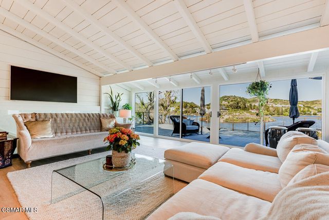 160 Lower Lake Road, Westlake Village, CA 91361