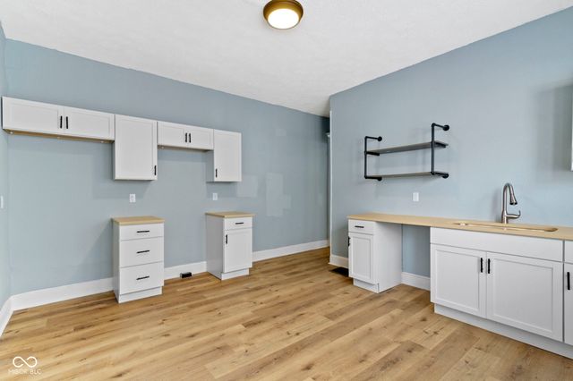 19 Parkview Avenue, Indianapolis, IN 46201