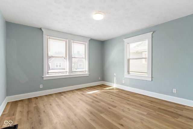 19 Parkview Avenue, Indianapolis, IN 46201