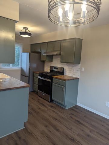 117-119 S 71st STREET, Milwaukee, WI 53214