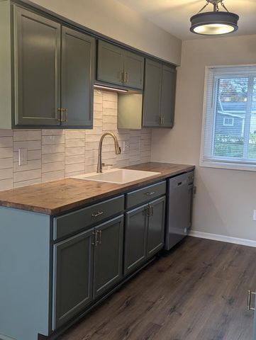 117-119 S 71st STREET, Milwaukee, WI 53214